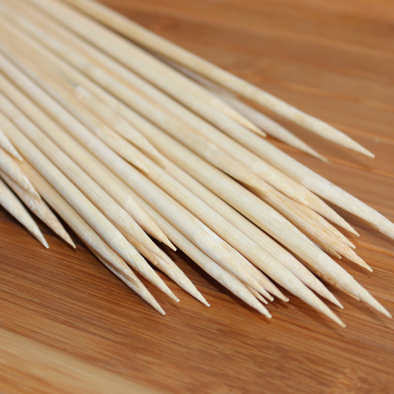 Corn Dog Stick - 50cm×5mm 長さのある使い捨てBBQグリル竹串 トルネードポテト串 天然木BBQスティック ニードルバーベキューアクセサリー