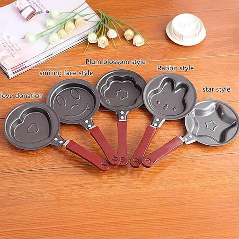 Mini Pancake Griddle - ミニエッグフライキッチン用品朝食ラブパンパンケーキパンハートオムレツパンジャーヘッド鍋蓋なし鋳鉄黒色アイテム